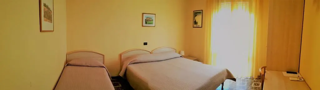 Bellerive Ristorante Albergo Manerba del Garda 2*,  Itálie
