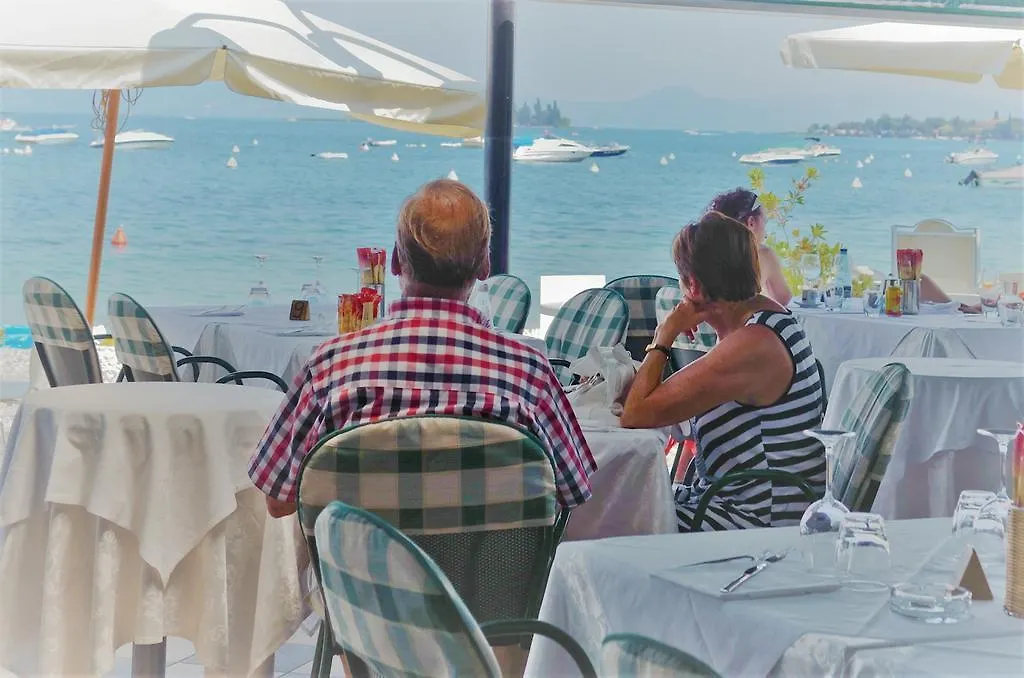 Bellerive Ristorante Albergo Manerba del Garda 2*,  Italien